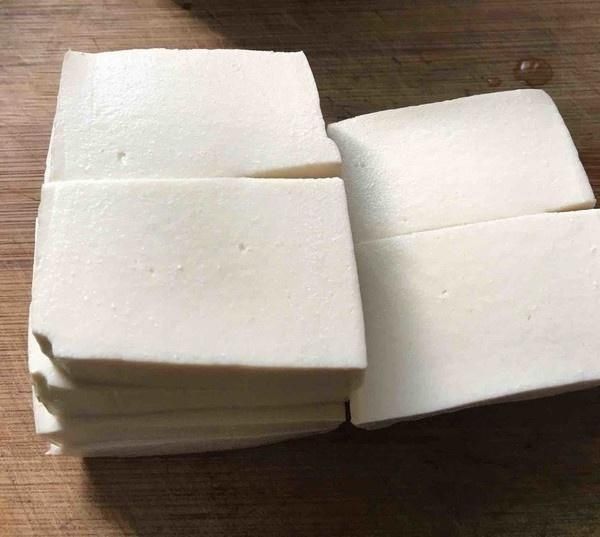 不粘锅|煎豆腐,别直接下油锅,多加这“1步”,豆腐不粘锅还不会碎