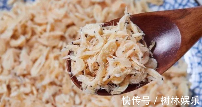 虾皮|买虾皮,白色好还是黄色好?和老渔民学4招,虾皮质量好,耐保存
