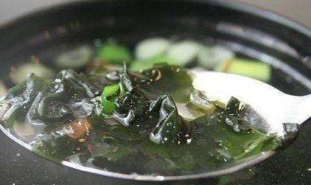 紫菜|雌激素“快干枯”的女人,身体有什么迹象?6种食物不妨多吃一点