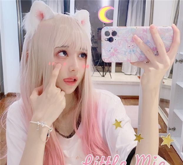 cos|当蔡萝莉不再“装嫩”并COS“麻衣学姐”后,网友:“蔡蛮腰”!