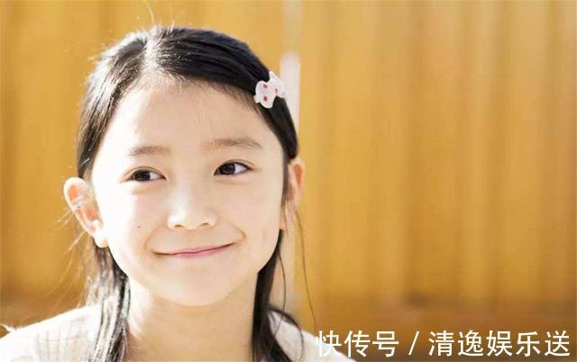 心理|中国式父母的“吹捧”,已成教育的“毒药”,请及时给孩子解毒