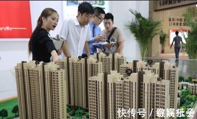 一线城市|为什么说,房产证上不要写夫妻两人的名字,现在知道还不算晚