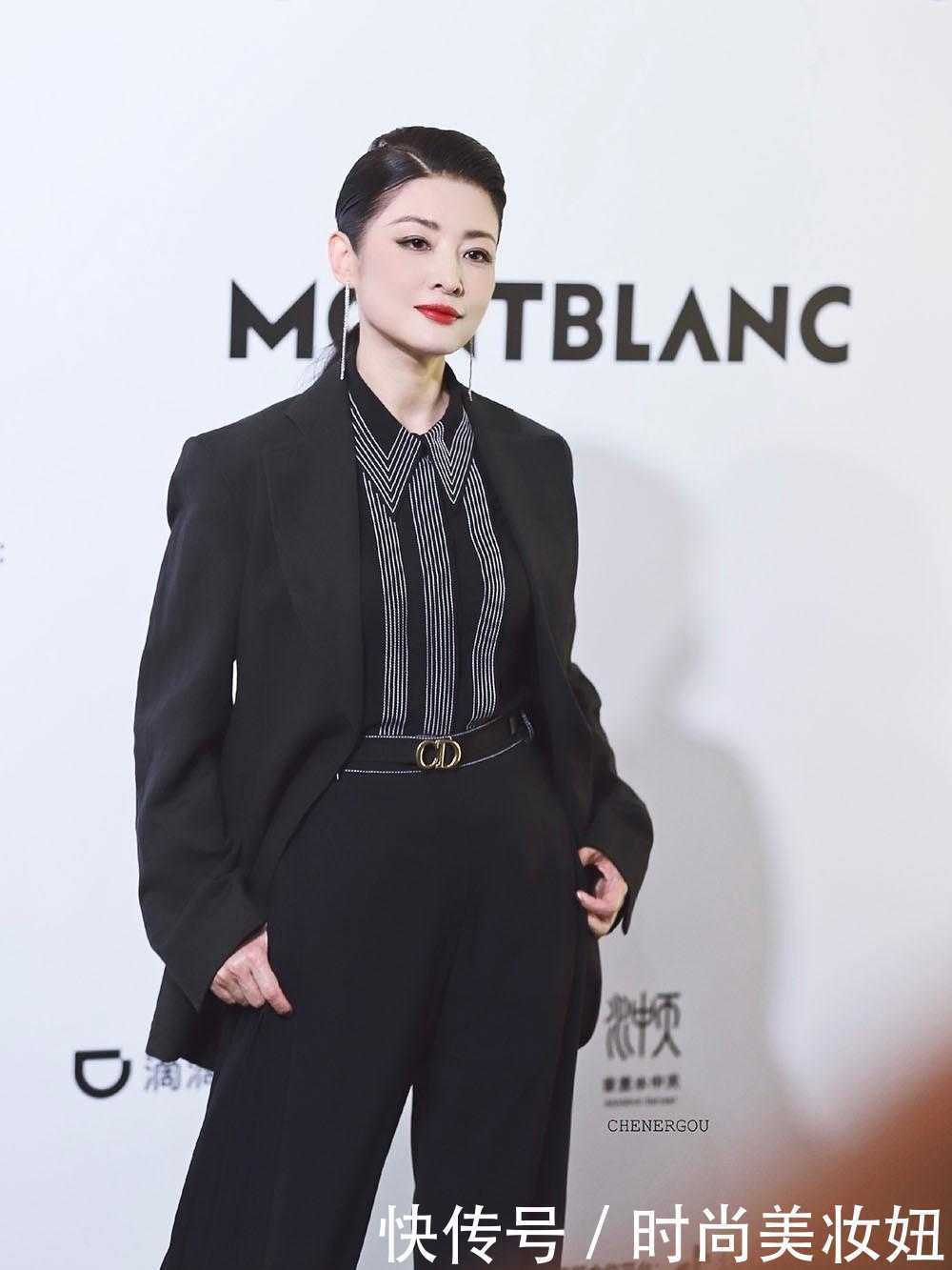 连体裤|周涛这回惊艳红毯了,梳大背头配西装女王范十足,差点认不出