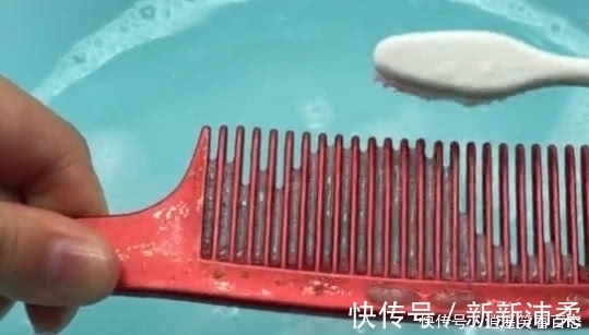 油脂|在梳子上涂抹牙膏，用途真厉害，我也是刚知道，解决一烦恼