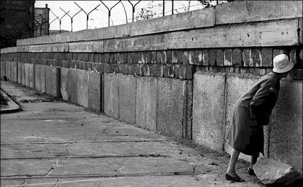 没了|30万精锐部队奉命回国,整整走了5年,回国后国家却没了