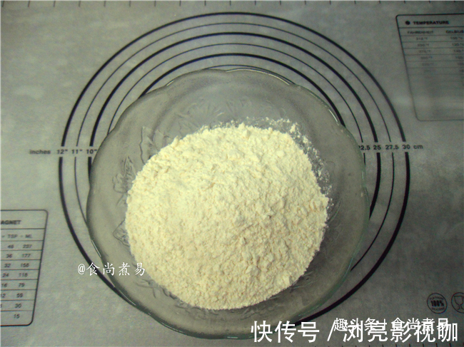 面团|半碗面粉加一勺酱，快速做一锅香喷喷的煎饼，好配方收起来