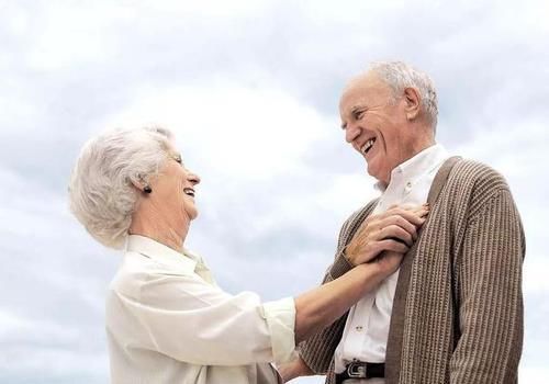 冰糖葫芦|血糖偏高的人,这2种水果经常吃,或可促进胰岛素分泌,稳定血糖