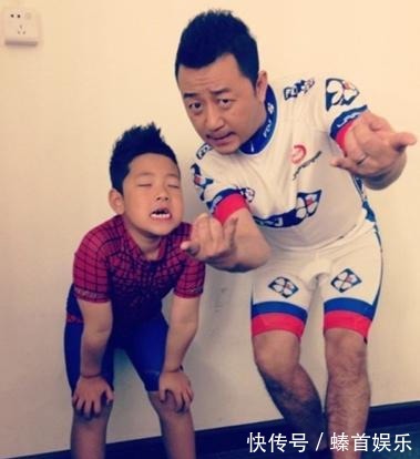 看看吧,明星身上最尴尬的腿毛有多少