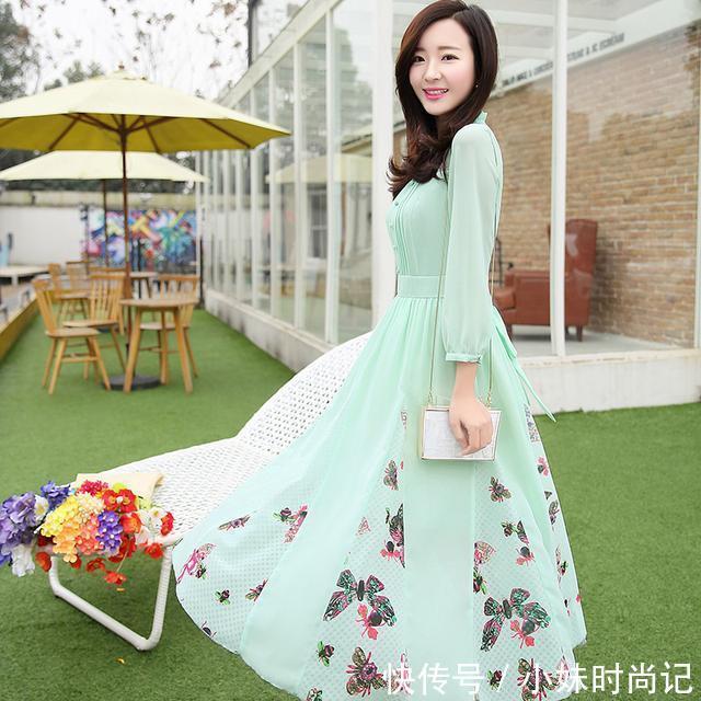 印花|唯美雪纺连衣裙,配上一双高跟凉鞋,今夏,尽显青春潮流范