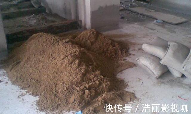 买房子的人|水泥贴砖已经过时,看看新式的贴砖方法,质保二十年不脱落