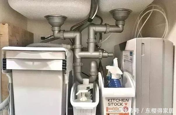 瓶瓶罐罐|去表姐家玩，发现厨房从不摆瓶瓶罐罐，这样做，干净整洁不占地儿