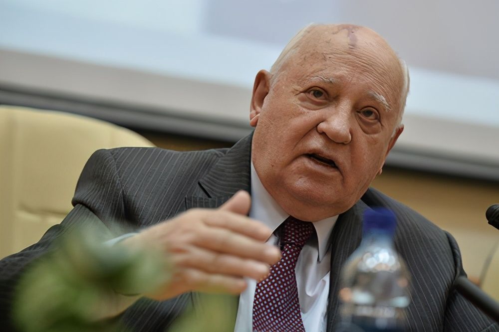 冲突|戈尔巴乔夫再次露面，并称苏联不该解体，此话怎讲？