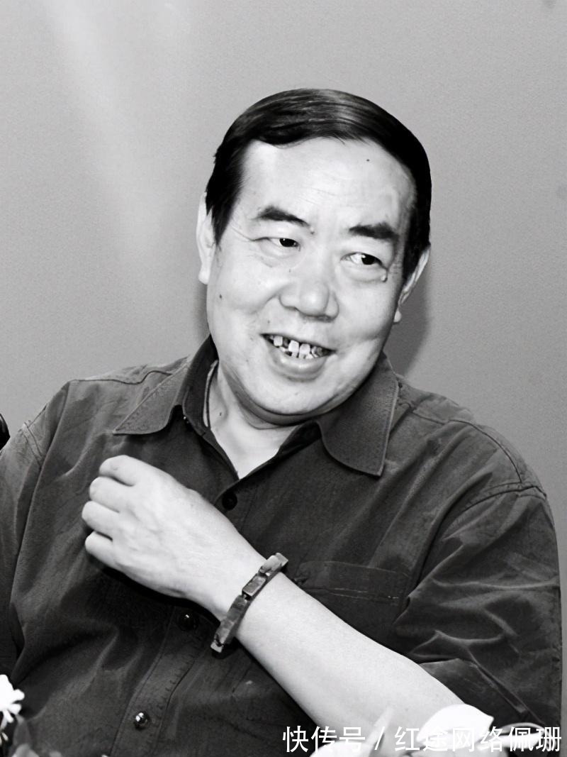 吝啬&贾平凹到底有多抠门?卖字从来不讲价,请客只吃猪痔疮!