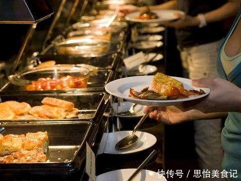 吃自助餐时，有4种“隐形贵菜”，好多人不去拿，老板见了偷着乐