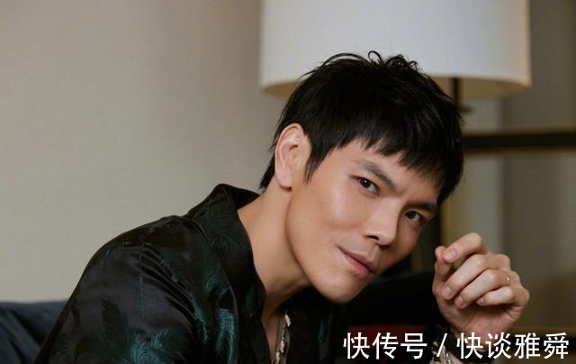 拳击|向佐又要参加功夫嘉年华，药水哥上次被打怕了，新对手名气更大