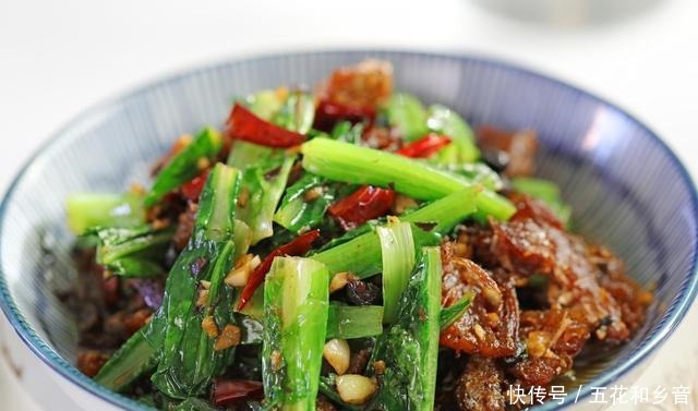 咸香|粤菜豆豉鲮鱼油麦菜怎么做好吃注意这3点,脆嫩爽口,咸香开胃