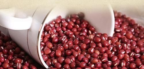 血糖|适合糖尿病人的5种食物，每天吃点，促进新陈代谢，平衡血糖值