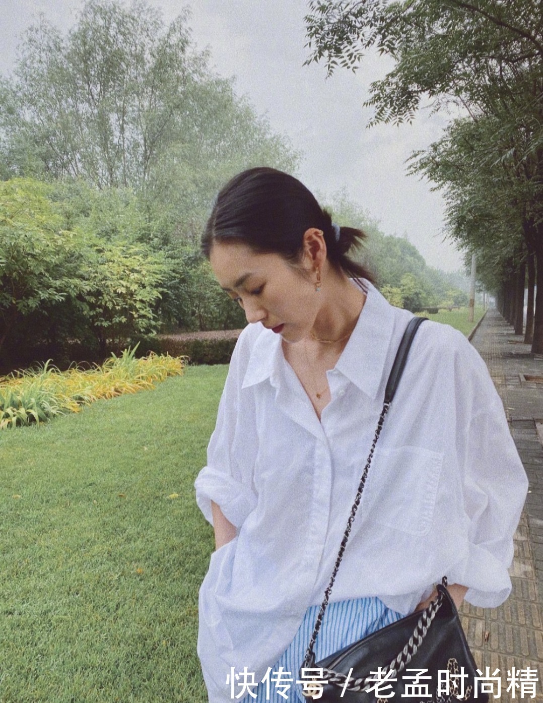 刘雯的早春衬衫穿搭好清新!四种衬衫的搭配方式,简约时尚显气质