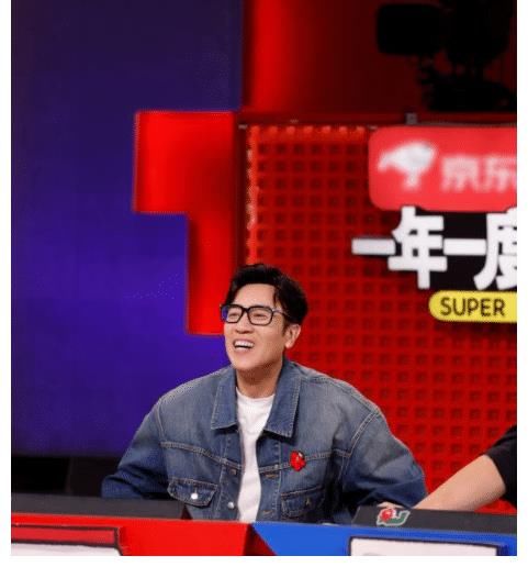 做明星太难了，面对恐怖式的追星，真的让人非常无语