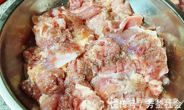 秘制|鸡腿这样做太香了,比烤的好吃,比油炸的健康,先收藏了再做