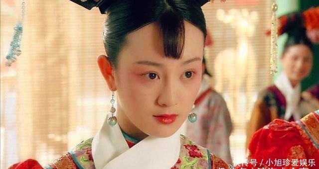 桌子|她是丫鬟,却能与慈禧太后同在一桌子吃饭,旁边嫔妃站着