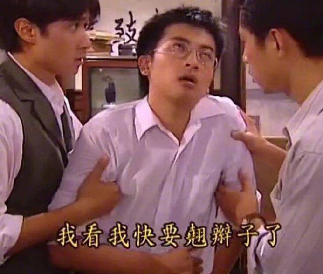 黃曉明被指差別待遇對中國客人跟外國客人態(tài)度大不同