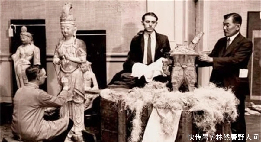 明代人头木雕中，出现一张“私房钱”，藏了600多年才被发现