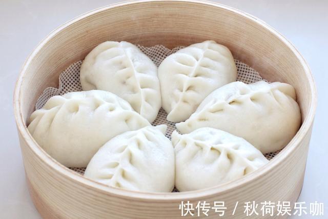 做法|教你既好看又好吃的包子做法，透白暄软口感鲜美，出锅就被抢光了