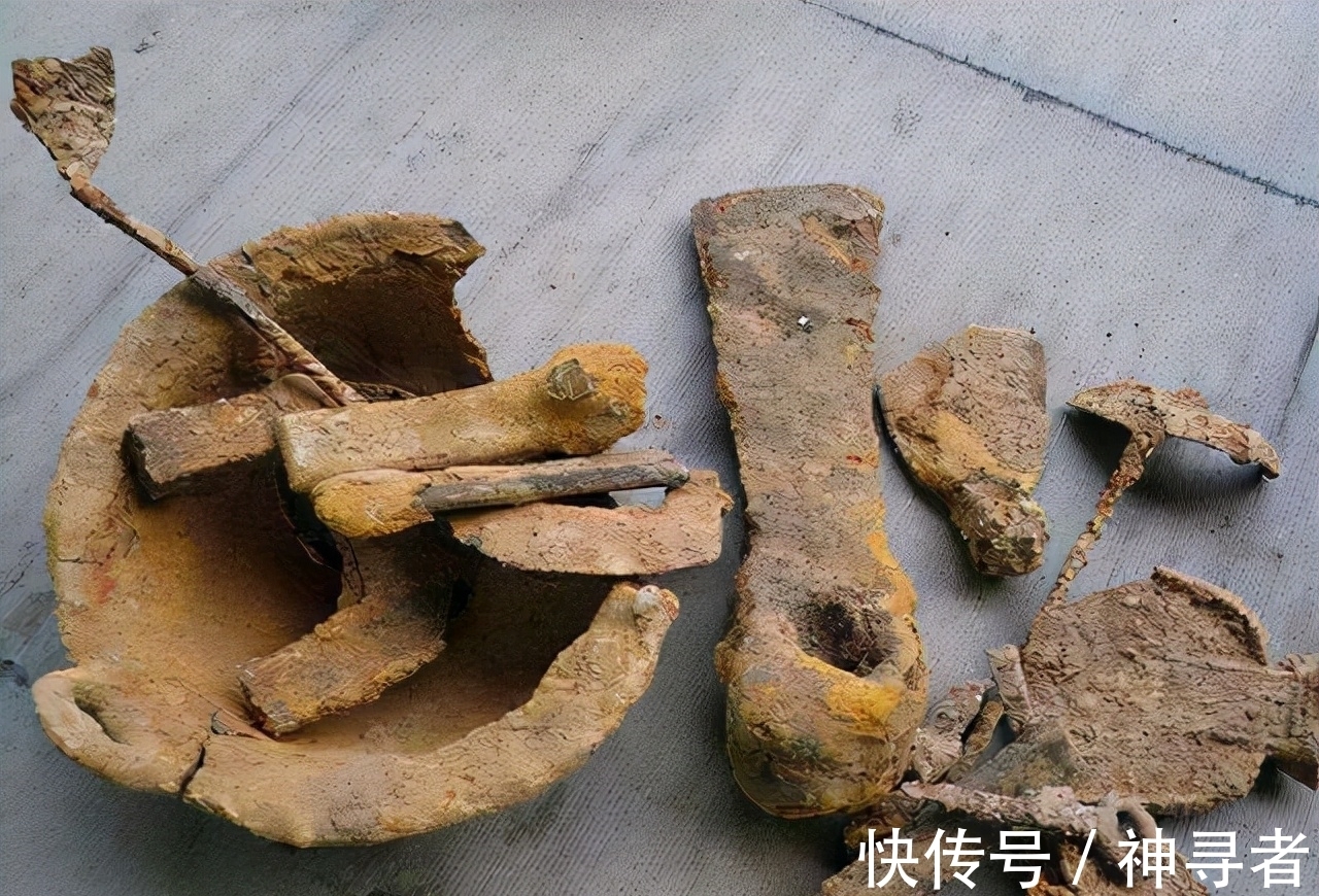 床底&俗语云“床底有三物,家败人丁散”是什么意思?这“三物”是什么