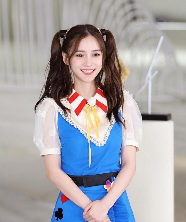 脸部 别再披头散发了！这4款“发型”才够美够撩人，总有一款适合你