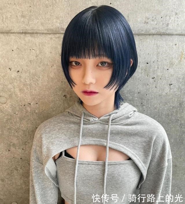 刘海 这16款发型很受欢迎,立体瘦脸又解暑,越来越多女性这样剪