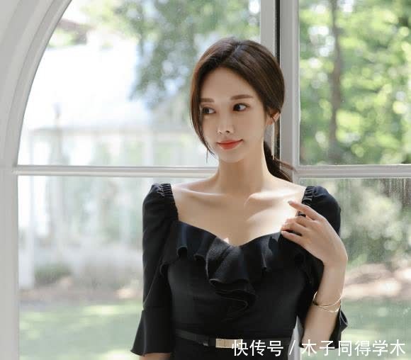 美人图鉴孙允珠：朔月珍珠墨香知韵荷叶连衣裙