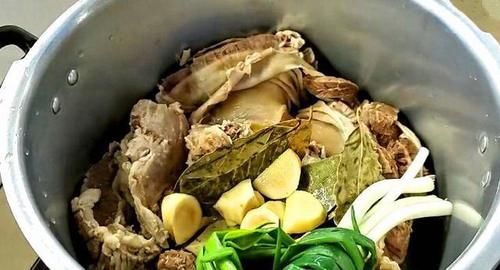 冬天,吃猪羊肉不如吃它,上锅一煲滋补又保暖,常吃告别手脚冰凉