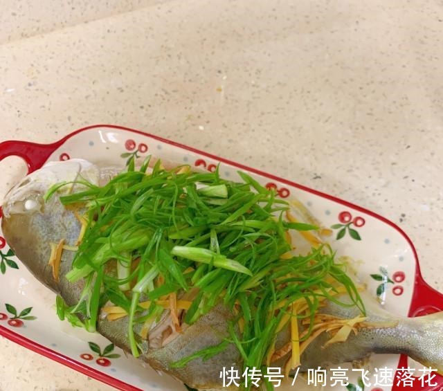 清蒸仓|清蒸仓鱼，肉质鲜甜，很适合小孩子吃哦！清蒸仓鱼，肉质鲜甜，很适合小孩子吃哦！