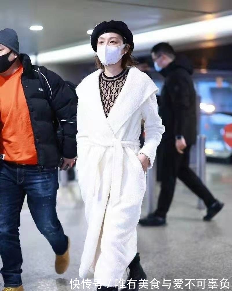 搭配 如何把大衣穿出飒爽女人味?记住这三个搭配诀窍,高级优雅又时髦