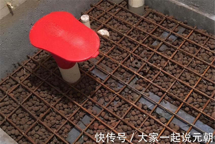 装修师傅|下沉卫生间用什么材料回填？装修师傅说建筑垃圾就行，果真如此？