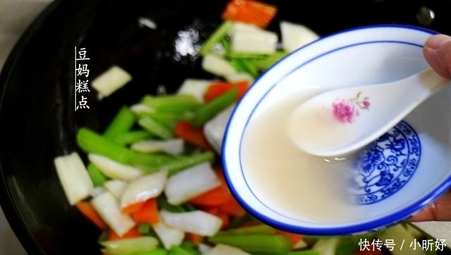 西芹|又一道纯素小炒,山药炒西芹的做法,营养健康,多吃还不怕胖