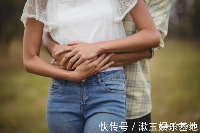 朋友之间|心理学:男性触碰女性身体是什么心理?触碰哪里是好感?哪里不是