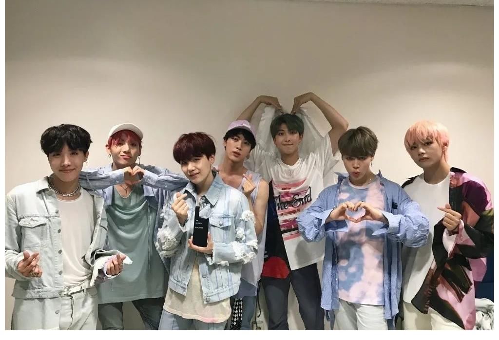 防弹少年团从登顶男团落幕以后，谁能成为下一个登顶男团？