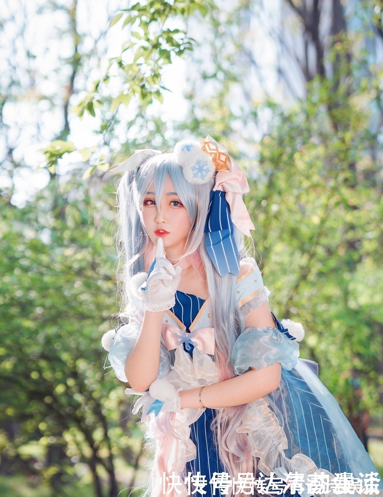 虚拟偶像|三组漂亮妹子COS的人气虚拟偶像“初音未来”还原度相当不错