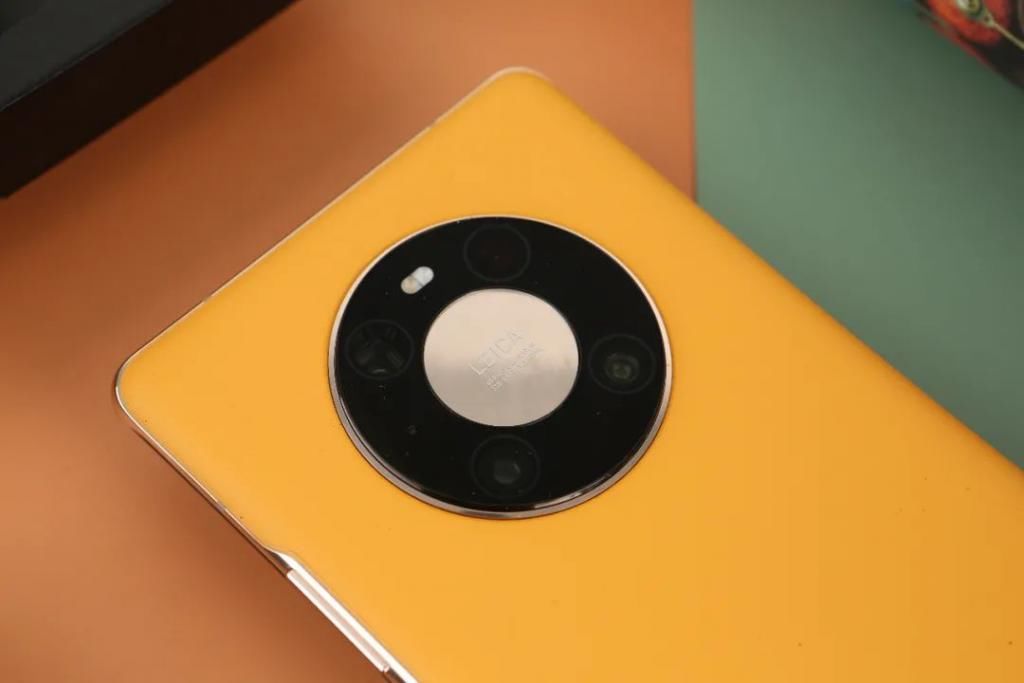 胡杨|华为Mate40 Pro秋日胡杨图赏：平衡又精致的艺术美学