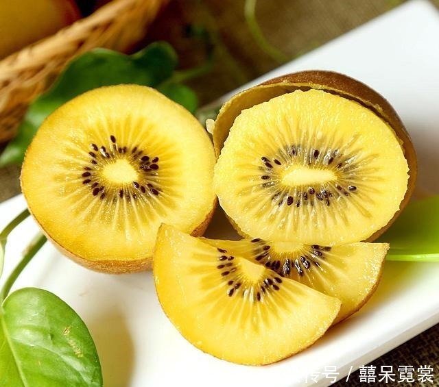 人到中老年，不管有钱没钱，建议常吃这3种食物，比保健品强多了！