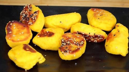 早餐|南瓜学会这样做，早餐再也不发愁，外面买不到，比油条还香