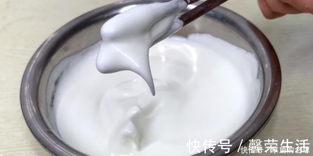 电饭锅做蛋糕原来这么简单,不回缩不塌陷,松软细腻,比买的好吃