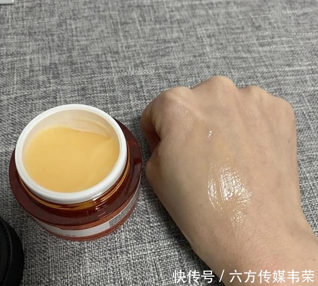 10款网红美白产品空瓶分享,烟酰胺,维c,377哪个最有效?