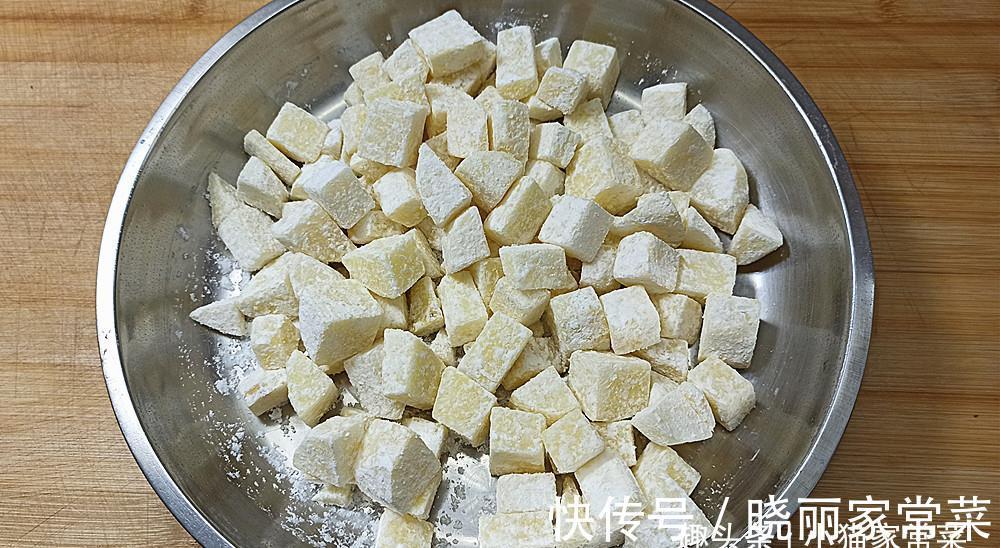 小猫|教你制作酸辣土豆，成菜酸辣入味，外酥里软，开胃下饭超好吃