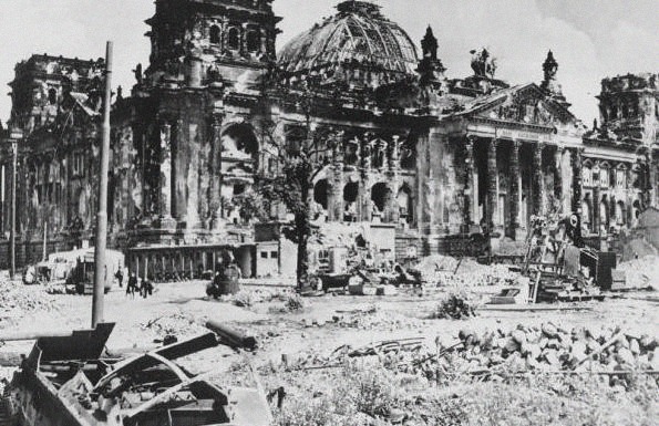 抢占|柏林近在咫尺，为何盟军却坐看苏联推平，却不自己动手抢占成果