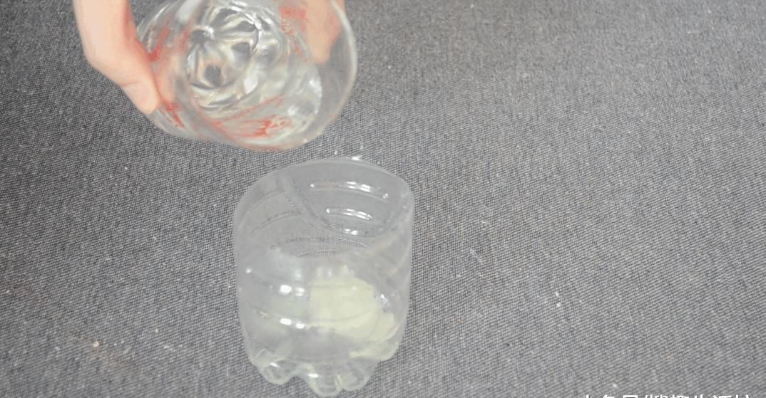 为什么要在家里放瓶花露水, 看完就明白了, 能解决家家户户的烦恼