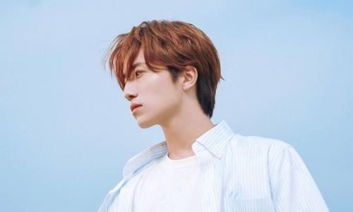 酷boy刘宇私下秀绝活，看清手中的道具，网友：刘老根舞台欢迎你