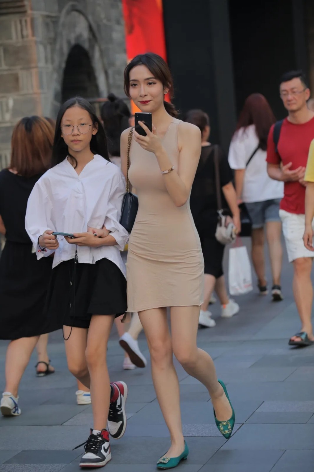 高跟鞋 气质不凡又简约耐看的穿搭,带来非比寻常的时髦感,真的很出众